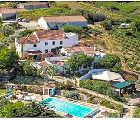 Aldeamento Turístico Quinta Laranja - -
