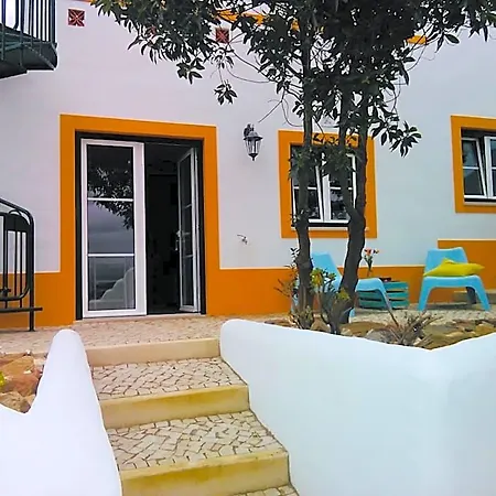 Aldeamento Turístico Quinta Laranja - -