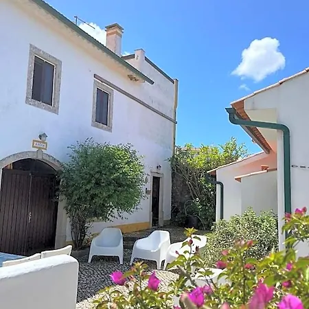 Aldeamento Turístico Quinta Laranja - - 4*